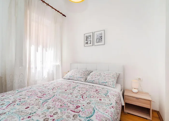 History Center Apartmán